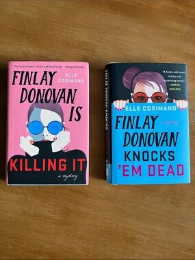 “Finlay Donovan” Book Bundle